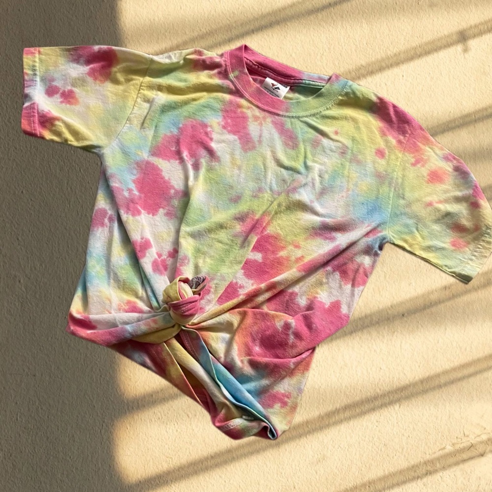 🤩 4/$20 Kids Tie Die Tee